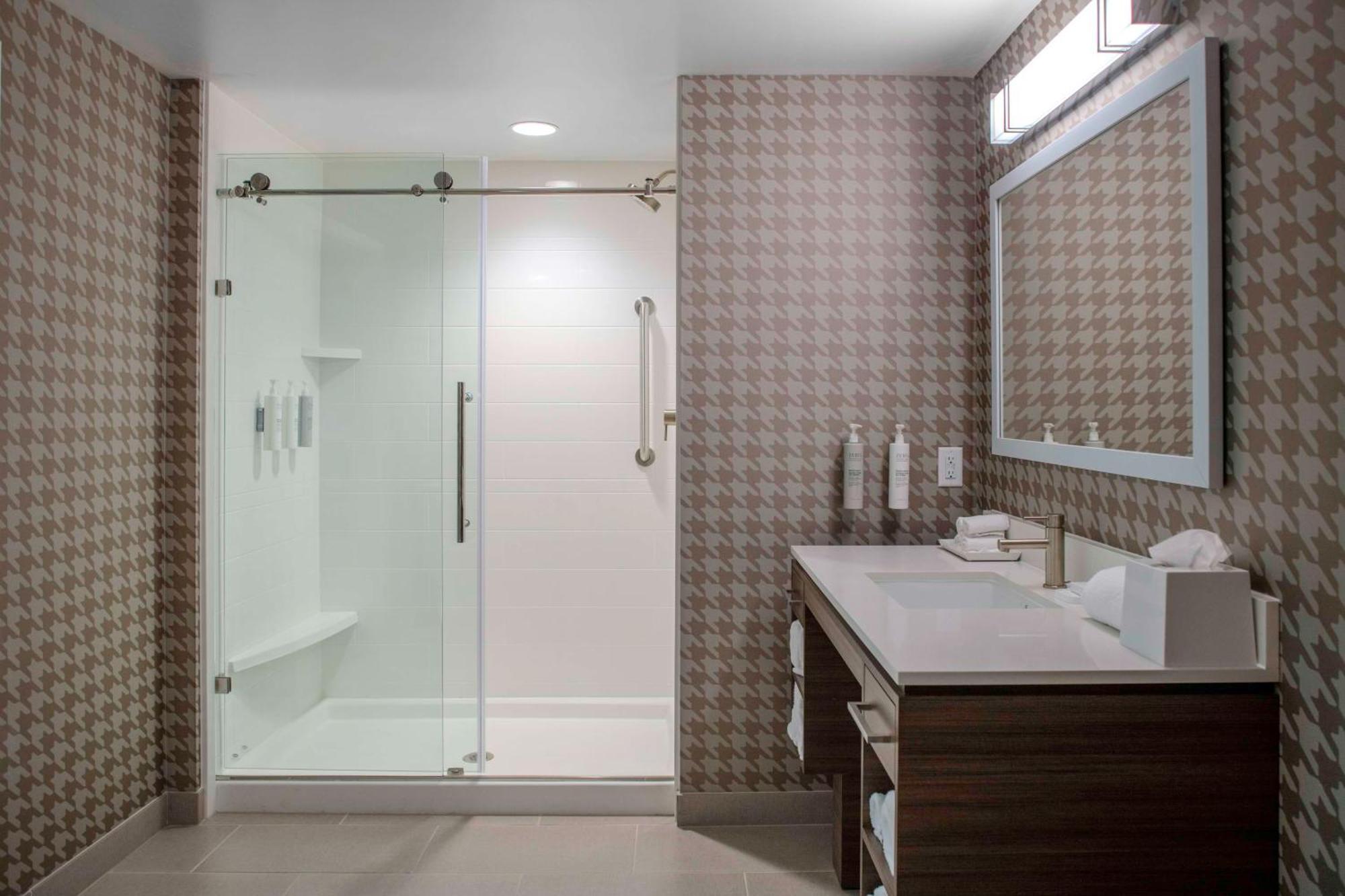 Home2 Suites By Hilton Lynchburg Buitenkant foto